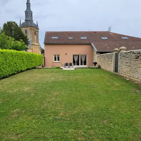 Lägenhet Sous Le Clocher *